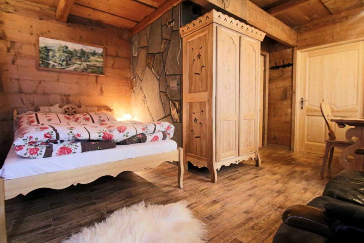 Goralski Domek Walus Zakopane - Scisle Centrum - Jedyny Domek Na Krupowkach ภายนอก รูปภาพ